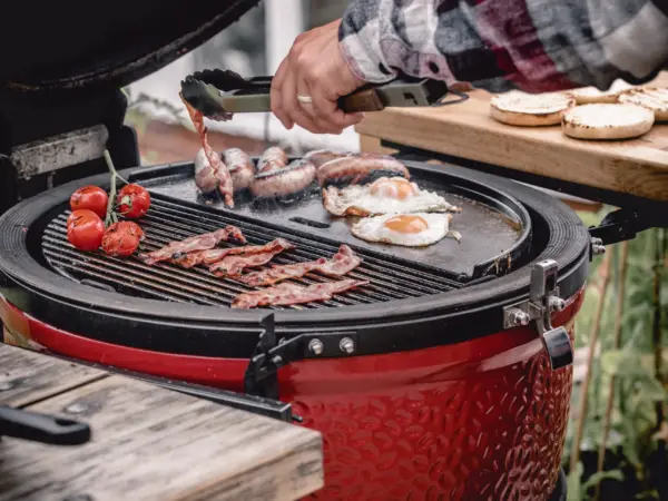 Kamado Joe Classic 2 lifestyle