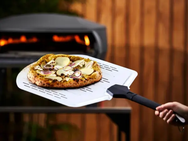 Pizza op pizzaschep